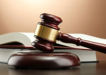 DTX-nin həbs etdiyi cinayətkar qrup üzvlərinin məhkəməsi başlayıb