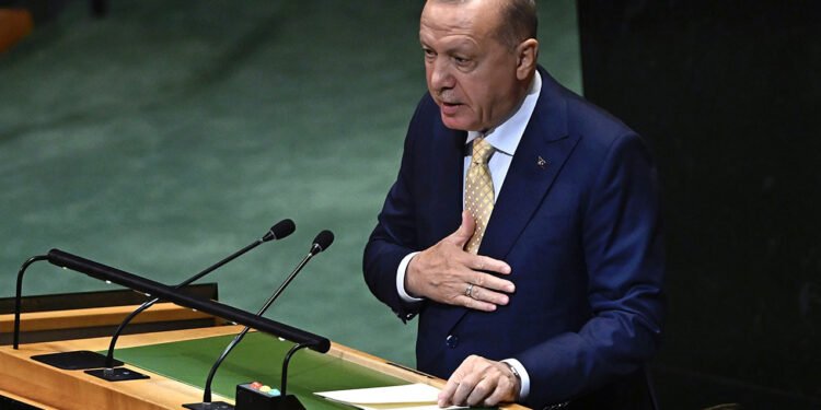 Cumhurbaşkanı Recep Tayyip Erdoğan, BM Genel Merkezi’nde düzenlenen “Filistin Meselesine Çözüm Bulunması ve İki Devletli Çözümün Hayata Geçirilmesi Konulu Yüksek Düzeyli Uluslararası Konferansı”na katılarak, konuşma yaptı. ( Celal Güneş - Anadolu Ajansı )