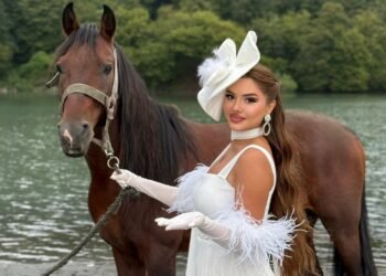 Mina Hüseyndən ad günündə sevgi etirafı – VİDEO