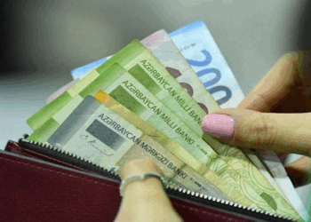 Bakıda orta əməkhaqqı artıb