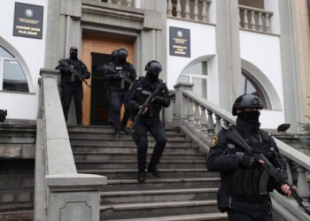 Xankəndidə kürəkən, qayınata və qayın saxlanıldı – SƏBƏB