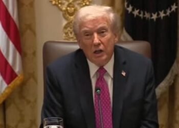 Tramp Hindistanın Rusiya neftini almasını dayandıracağını bir daha bəyan edib