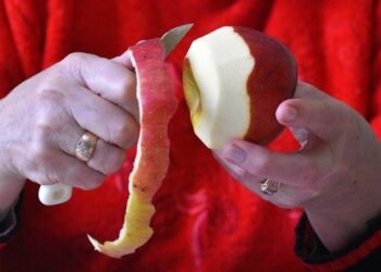 Almanı hansı saatda yemək lazımdır?