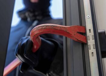 Bakıda 35 min manatlıq oğurluq