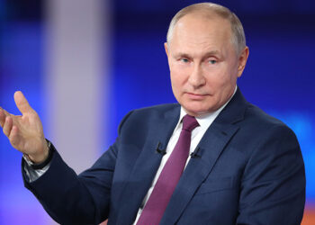 Putin: Rusiya və Azərbaycan arasında böhran deyil, emosiyaların gərginliyi idi