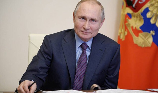 MOSCOW REGION, RUSSIA - MARCH 22, 2021: Russia's President Vladimir Putin holds a meeting via video link from the Novo-Ogaryovo residence to discuss a ramp-up in COVID-19 vaccine production and current vaccination progress in Russia. Alexei Druzhinin/Russian Presidential Press and Information Office/TASS
Россия. Московская область. Президент РФ Владимир Путин в Ново-Огарево во время совещания в режиме видеоконференции по вопросам наращивания производства вакцин и проведения вакцинации против COVID-19 в России. Алексей Дружинин/пресс-служба президента РФ/ТАСС