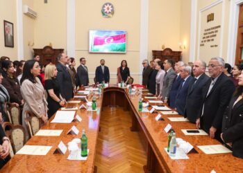 Prezident Kitabxanasında “Qarabağın Dirçəlişi: Azərbaycan İntibahının Tarixi” adlı innovativ kitab layihəsinin təqdimatı keçirilib – FOTO – VİDEO