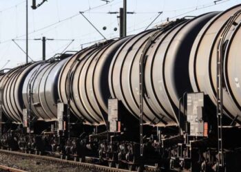 Azərbaycanın neft məhsulları Ermənistana çatdı