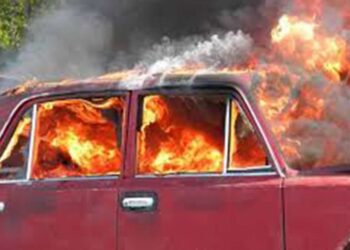 Göygöldə maşın yandı