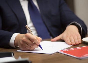 Onların maaşları artırılacaq