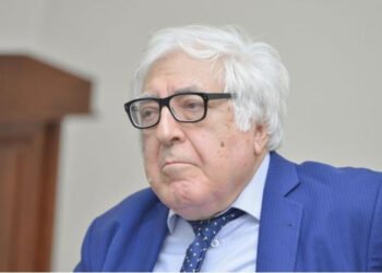 “27 ildir bir roman üzərində işləyirəm” – Anar