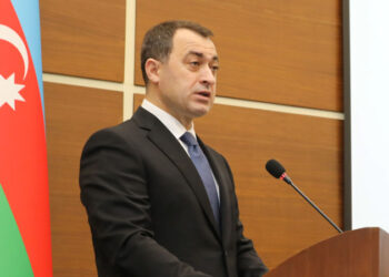 İcra başçısı 2 şöbənin müdirini işdən çıxardı – Baş mühasibə yeni vəzifə verdi