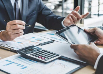 Bankdan pul götürmək istəyənlərin NƏZƏRİNƏ