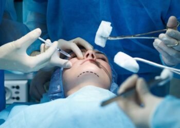 Azərbaycanda cəmi 45 plastik cərraha icazə verilib – ADLAR