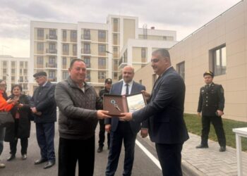 Ağdam şəhərində 120 ailəyə mənzillərinin açarları təqdim olundu – FOTO