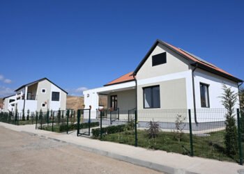 “Qarabağa qayıdanlar evlərini özləri tiksin” – Razi Nurullayev