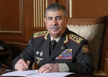 Zakir Həsənov idarə rəisini işdən çıxardı