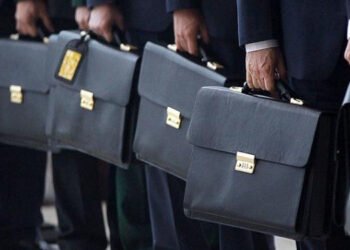 Pensiya ilə bağlı dövlət qulluqçularına YENİ TƏKLİF