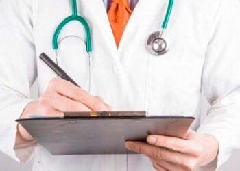 Sabiq baş həkim qəfil vəfat etdi – FOTO