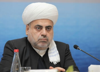 Şeyx Vatikana gedir