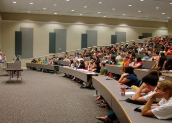 Bakıdakı universitetlər köçürüləcək – RƏSMİ