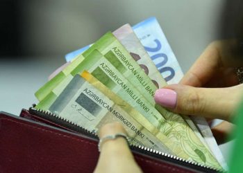 Bu ailələrə 422 manat yardım verildi