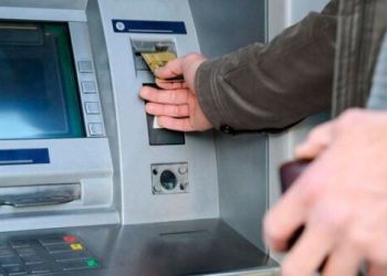 Bu şəxslərin maaşı artdı