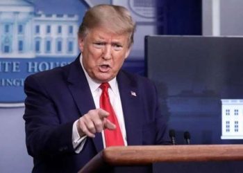 Tramp orduya əmr etdi: Məhv edin!