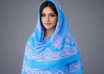 Azərbaycanda dini baş örtükləri LƏĞV OLUNUR: Bu milli örtük təklif edildi