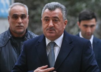 Abdin Fərzəliyev jurnal satan şirkətdən 96 000 manatlıq ət alır