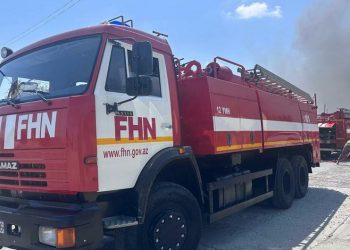 Orta məktəbdə yanğın oldu