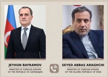 Ceyhun Bayramov ilə Abbas Əraqçi telefonla danışdı
