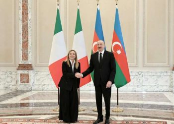 Prezidentin Ciorcia Meloni ilə təkbətək görüşü keçirilir