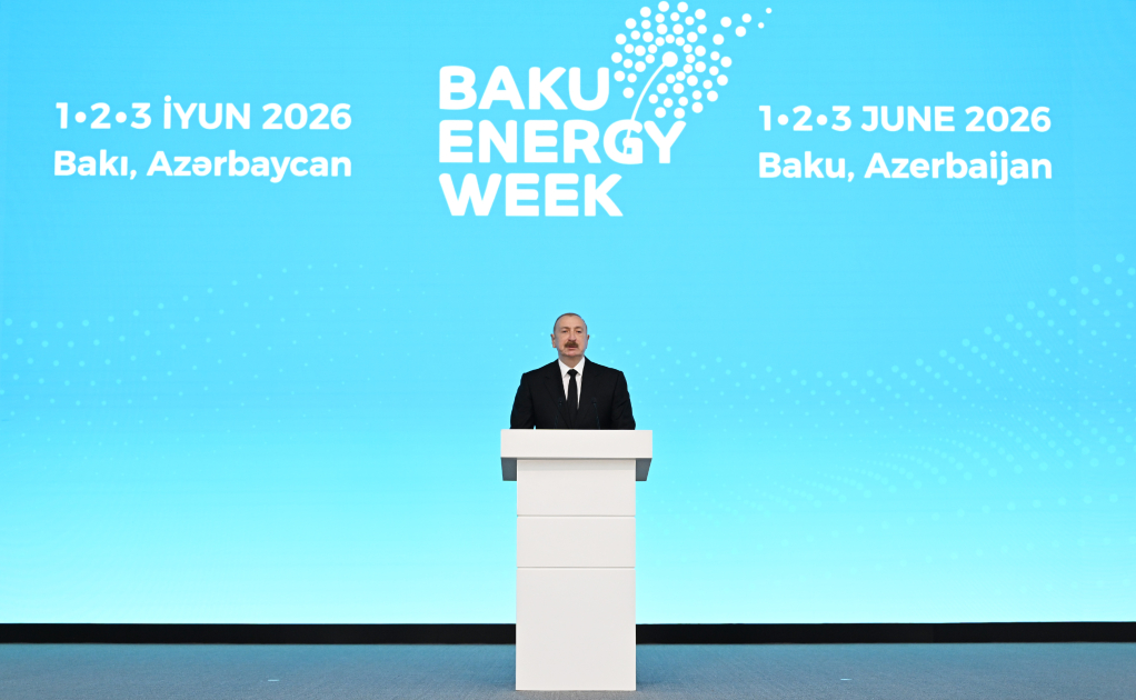 İlham Əliyev “Baku Energy Forum”unun rəsmi açılış mərasimində – FOTO