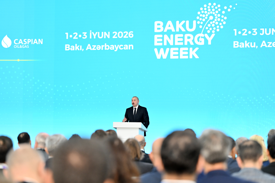 İlham Əliyev: “Xarici borcu əhəmiyyətli dərəcədə azaltmağı bacardıq”
