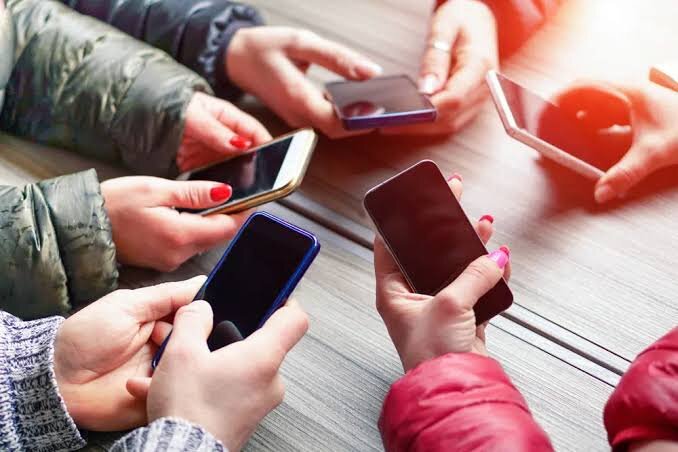 Ucuz smartfon dövrü bitir – Bu qiymətə telefon tapılmayacaq