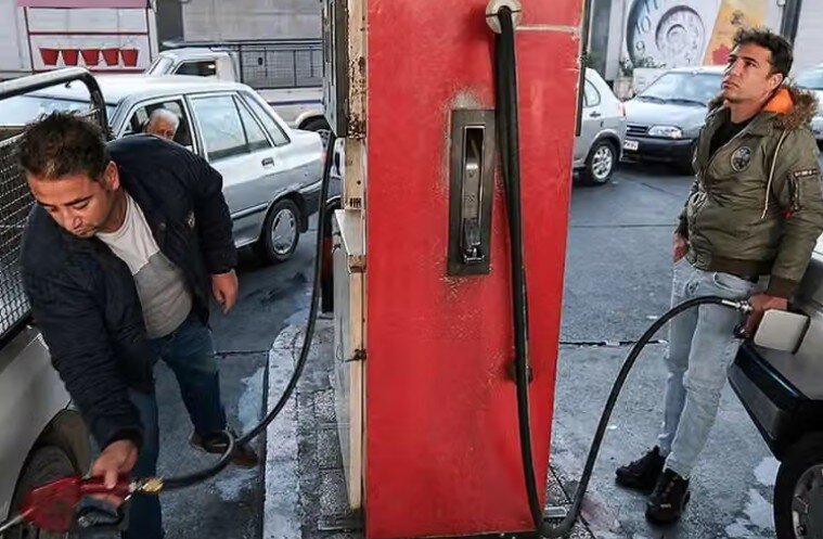 İranda benzinin qiyməti iki dəfə artırıldı