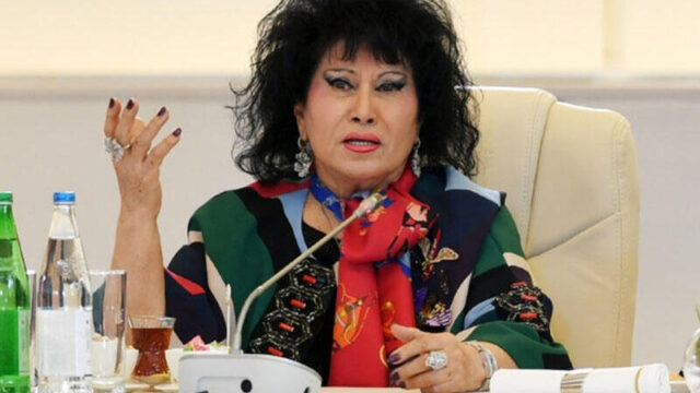 Zeynəb Xanlarova əməliyyat olundu