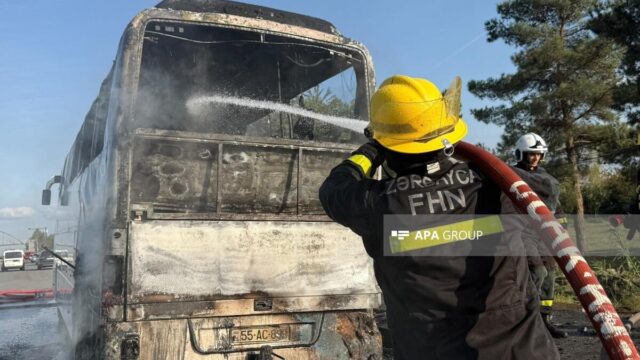 Ucarda sərnişin avtobusu yandı