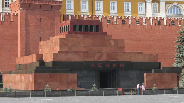 Ukraynada tələb edildi: Lenin məqbərəsi vurulsun
