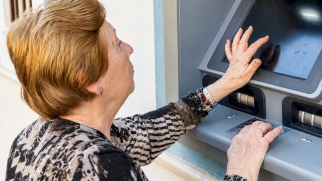 Oktyabrın ayının pensiyaları nə vaxt ödəniləcək? – RƏSMİ