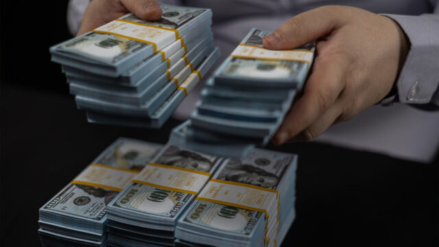 Dollarla bağlı “böyük çöküş” proqnozu verildi